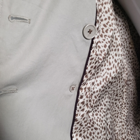 Trench Coat - Picture 8 of 10